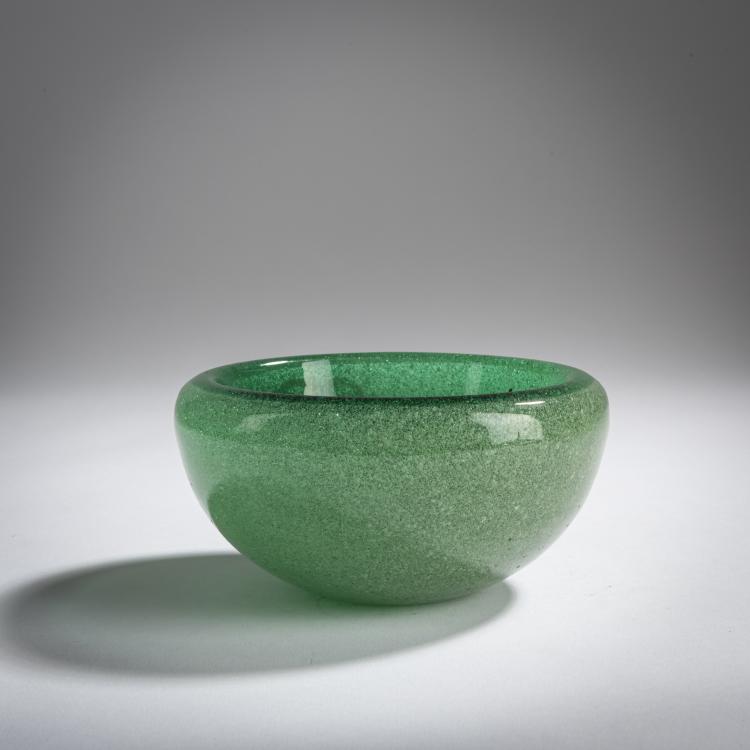 Bild 1 zu Objekt, 'Sommerso a bollicine' bowl, c. 1934, Carlo Scarpa, Venini & C., Murano, 158C 799