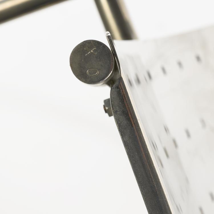 Bild 6 zu Objekt, Sessel 'Dr. Sonderbar', 1983, Philippe Starck, XO, Paris, 160B 321