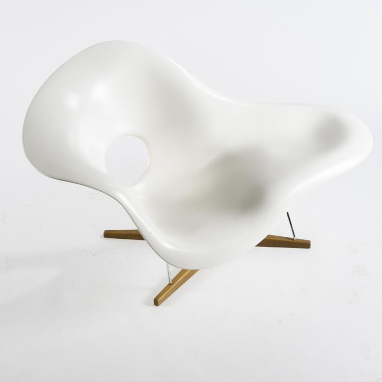 Bild 3 zu Objekt, Sitzobjekt 'La Chaise', 1948, Charles Eames,Charles & Ray Eames, Vitra Design, Weil am Rhein, 160B 203