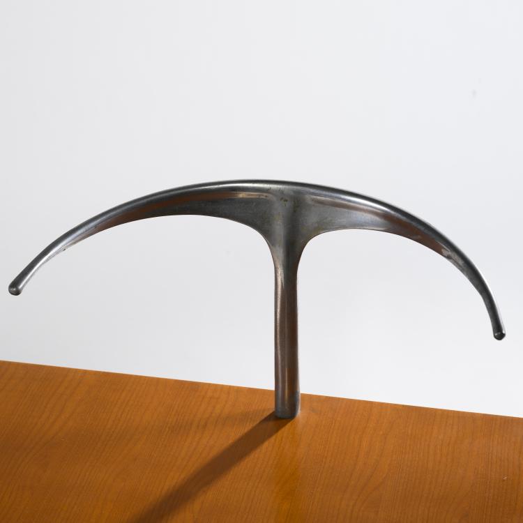 Bild 4 zu Objekt, Sitzbank 'Royalton', 1991, Philippe Starck, Aleph Driade, Mailand, 160B 397