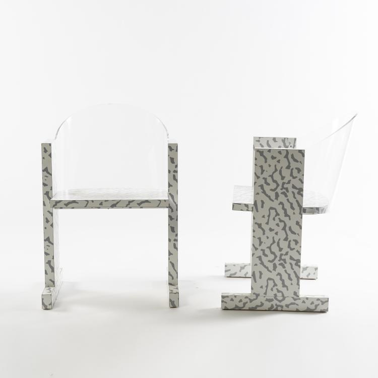 Bild 1 zu Objekt, 2 'Teodora' chairs, 1985, Ettore Sottsass, Vitra, Weil am Rhein, 160B 334