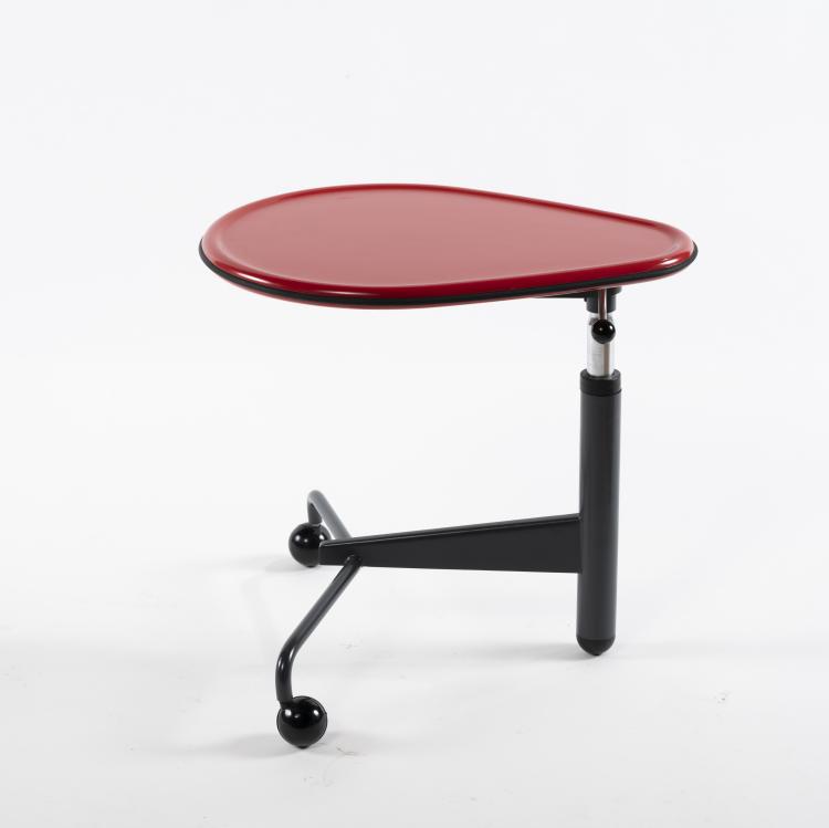 Bild 4 zu Objekt, Beistelltisch 'Kick', 1983, Toshiyuki Kita, Cassina, Mailand, 160B 323