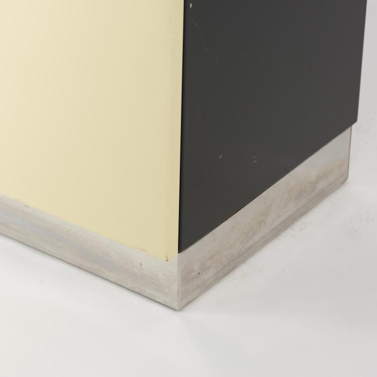 Bild 6 zu Objekt, Schrank 'Mondrian', 1976, Koni Ochsner, R&ouml;thlisberger Collection, G&uuml;mlingen, 160B 261