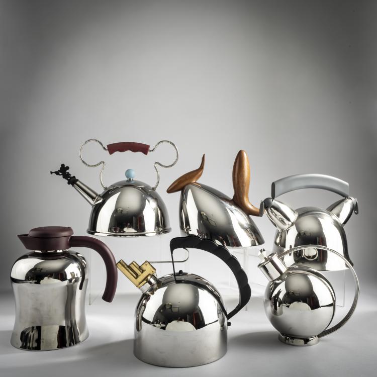 Bild 1 zu Objekt, Konvolut von Wasserkochern, 1990er Jahre, Andrea Branzi,Frank O. Gehry,Michael Graves,Richard Sapper,Ettore Sottsass, Alessi, Crusinallo; Moller Design, 160B 390
