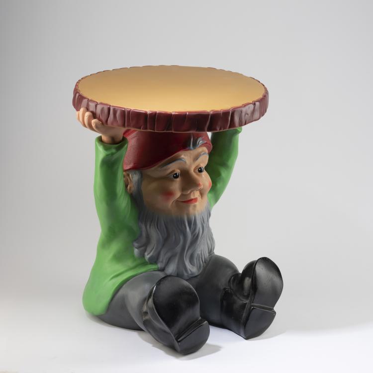 Bild 1 zu Objekt, Beistelltisch 'Attila' und Hocker 'Saint-Esprit', 1999, Philippe Starck, Kartell, Noviglio, 160B 439