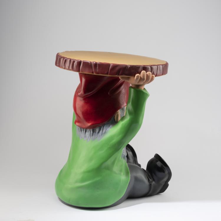 Bild 2 zu Objekt, Beistelltisch 'Attila' und Hocker 'Saint-Esprit', 1999, Philippe Starck, Kartell, Noviglio, 160B 439