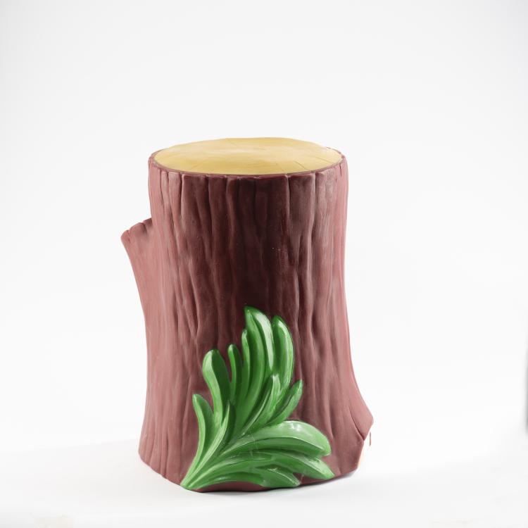 Bild 4 zu Objekt, Beistelltisch 'Attila' und Hocker 'Saint-Esprit', 1999, Philippe Starck, Kartell, Noviglio, 160B 439