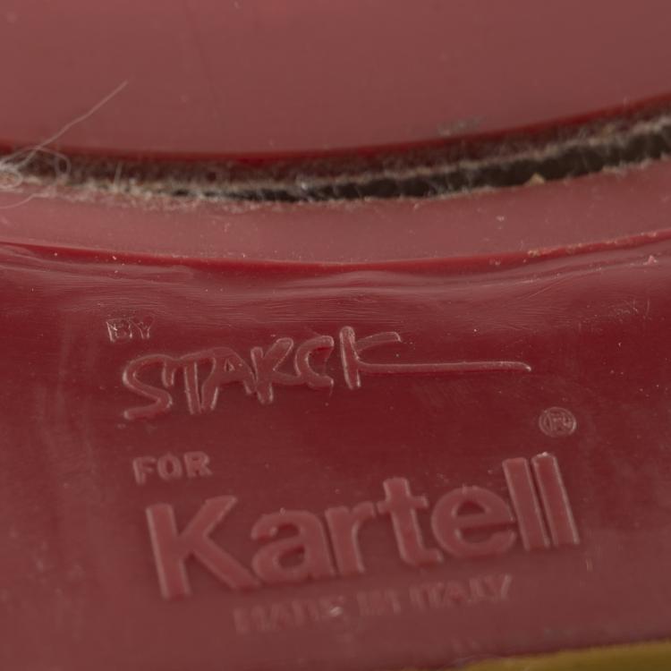 Bild 5 zu Objekt, Beistelltisch 'Attila' und Hocker 'Saint-Esprit', 1999, Philippe Starck, Kartell, Noviglio, 160B 439