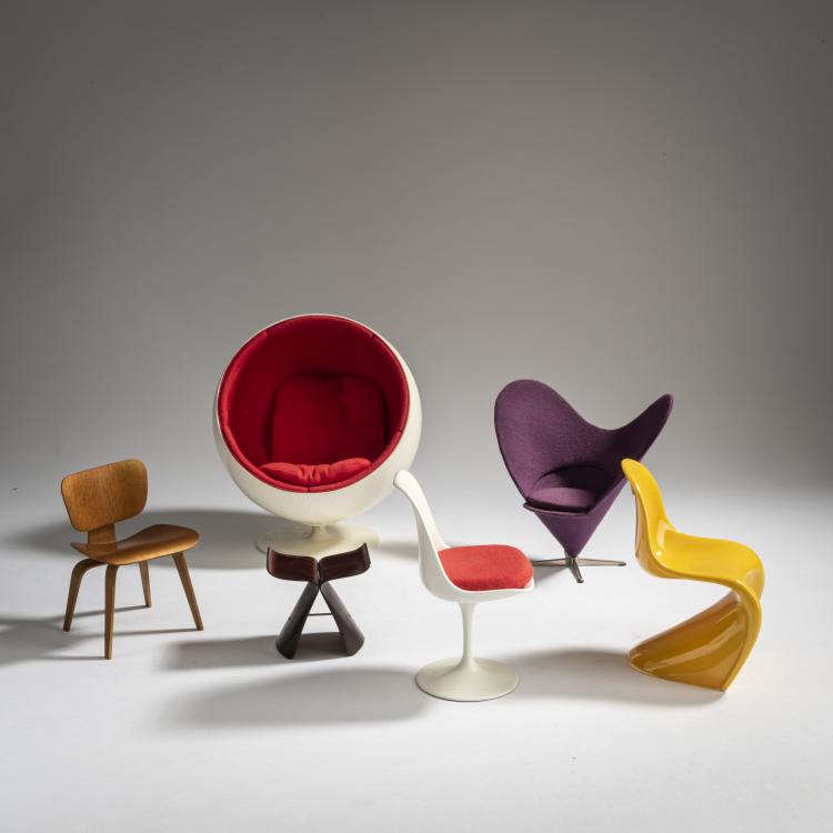 Bild 1 zu Objekt, 6 miniature seating furniture, Eero Aarnio,Charles Eames,Ray Eames,Verner Panton,Eero Saarinen,Sori Yanagi, Vitra Design, Weil am Rhein, 160B 289