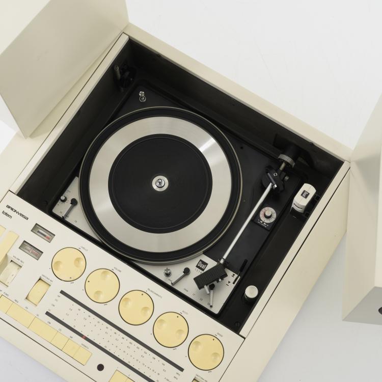 Bild 10 zu Objekt, Stereoanlage 'RR 130 - Totem', 1970, Mario Bellini, Brionvega, Mailand, 158A 224