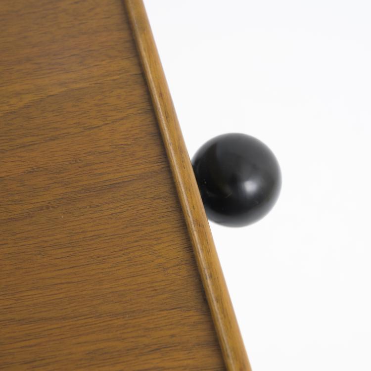 Bild 5 zu Objekt, Standing desk / reading table 'Caruelle', c. 1942-50, Embru-Werke, R&uuml;ti, 158B 369