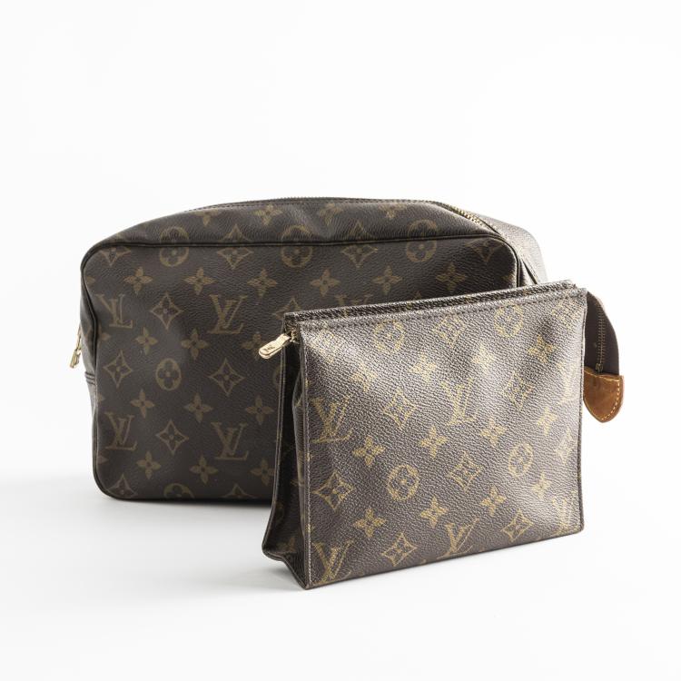 Hauptbild zu Objekt, Zwei Kulturbeutel 'Poche Toilette 19' und 'Trousse Toilette', 1990, Louis Vuitton, Vuitton, Louis, Paris, 160E 809