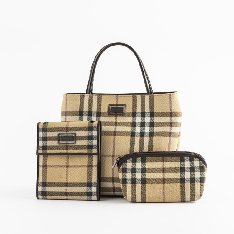 Hauptbild zu Objekt, Kleine Handtasche mit Portemonnaie und Etui, Burberry, London, 160E 828