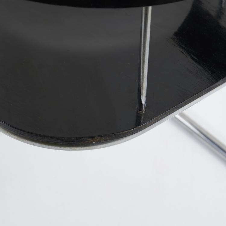 Bild 5 zu Objekt, 2 'RB 1' armchairs, table, c. 1939, Mauser Werke, Waldeck, 158B 361