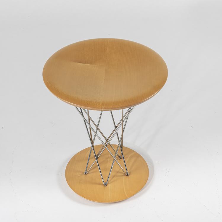 Bild 1 zu Objekt, Hocker 'Rocking Stool', 1954, Isamu Noguchi, Vitra Design, Weil am Rhein, 158B 398