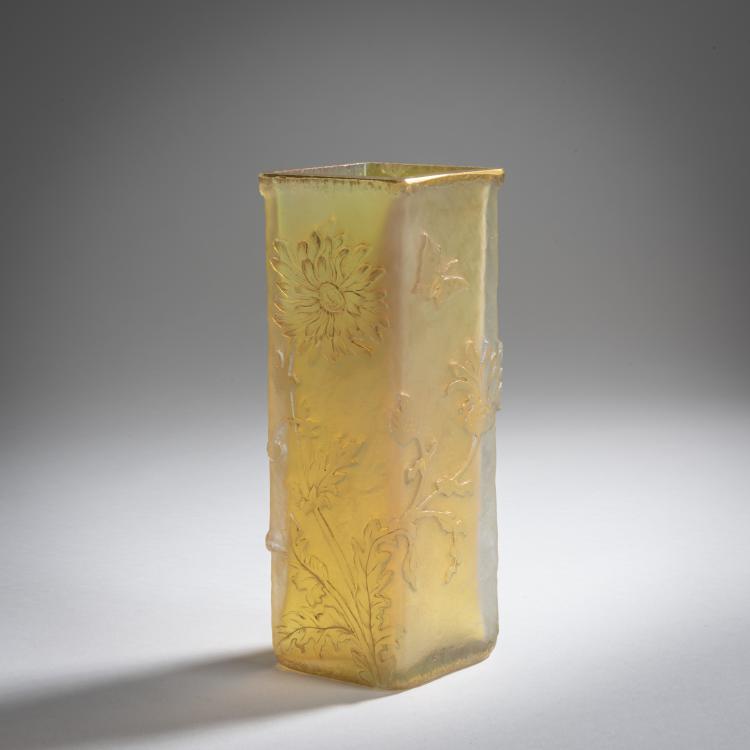 Hauptbild zu Objekt, Vase 'Chrysanth&egrave;mes, Papillon', 1893, Jacques Gruber, Daum Fr&egrave;res, Nancy, 159B 87