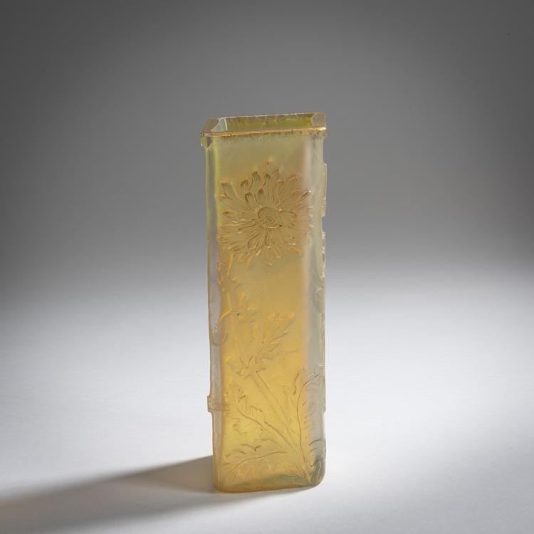 Bild 1 zu Objekt, Vase 'Chrysanth&egrave;mes, Papillon', 1893, Jacques Gruber, Daum Fr&egrave;res, Nancy, 159B 87