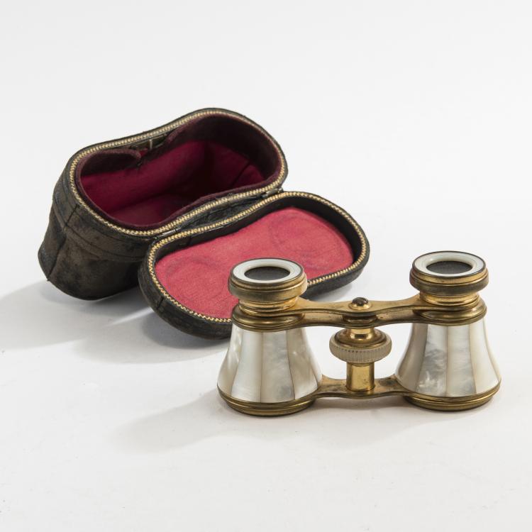 Hauptbild zu Objekt, Opera glass, probably 1940s, Deutschland, 162C 377