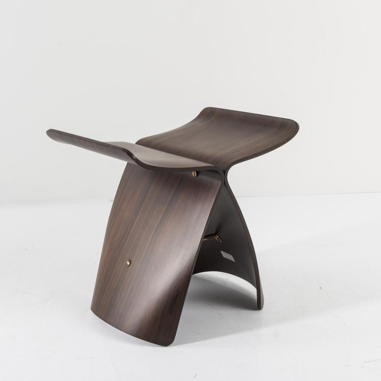 Bild 1 zu Objekt, Hocker 'Butterfly', 1954, Sori Yanagi, Vitra Design, Weil am Rhein, 163C 554