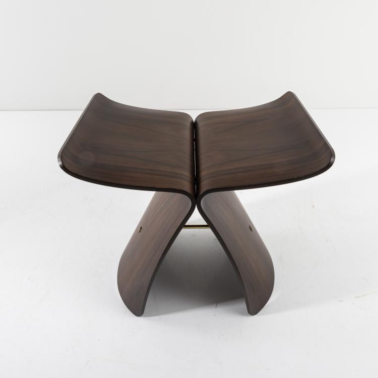 Bild 4 zu Objekt, Hocker 'Butterfly', 1954, Sori Yanagi, Vitra Design, Weil am Rhein, 163C 554