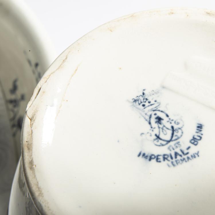 Bild 2 zu Objekt, Waschgarnitur, 1880-1890, Ludwig Wesselsche Porzellan- und Steingutfabrik, Bonn, 159C 574