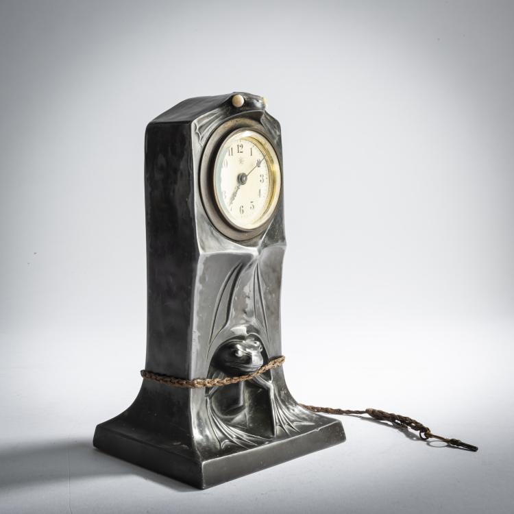 Bild 1 zu Objekt, Table clock, c. 1900, Junghans, Schramberg, 159C 443