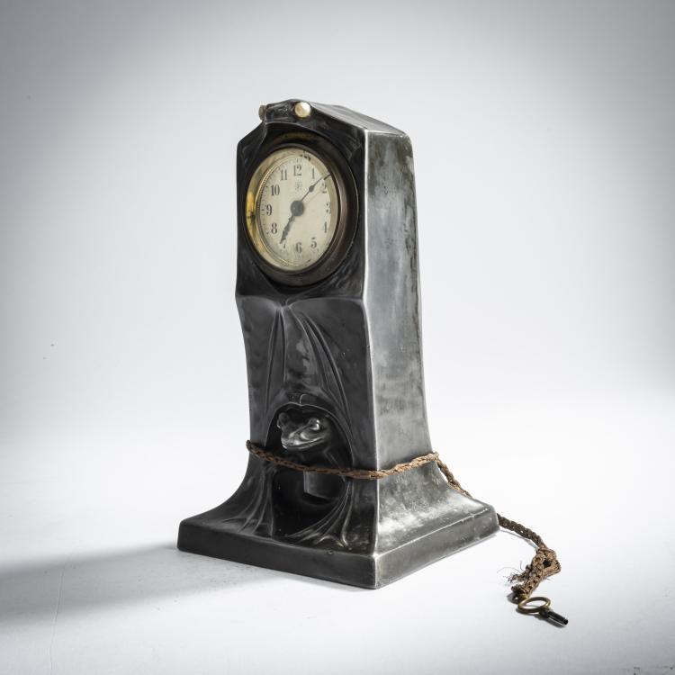 Bild 4 zu Objekt, Table clock, c. 1900, Junghans, Schramberg, 159C 443