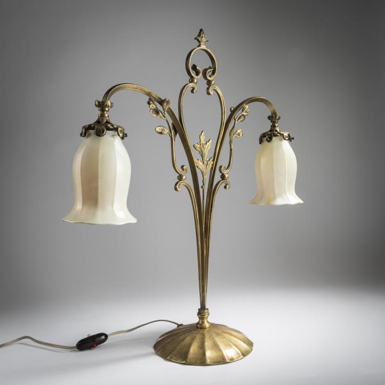 Bild 1 zu Objekt, Tischleuchte mit zwei Schirmen, um 1910-1915, Quezal Art Glass & Decorating Company, New York, 159B 333