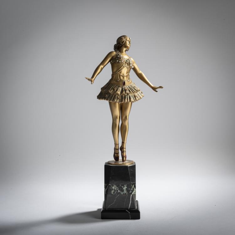 Hauptbild zu Objekt, Top dancer as Salom&eacute;, c. 1920, Hans Rieder, 159C 392