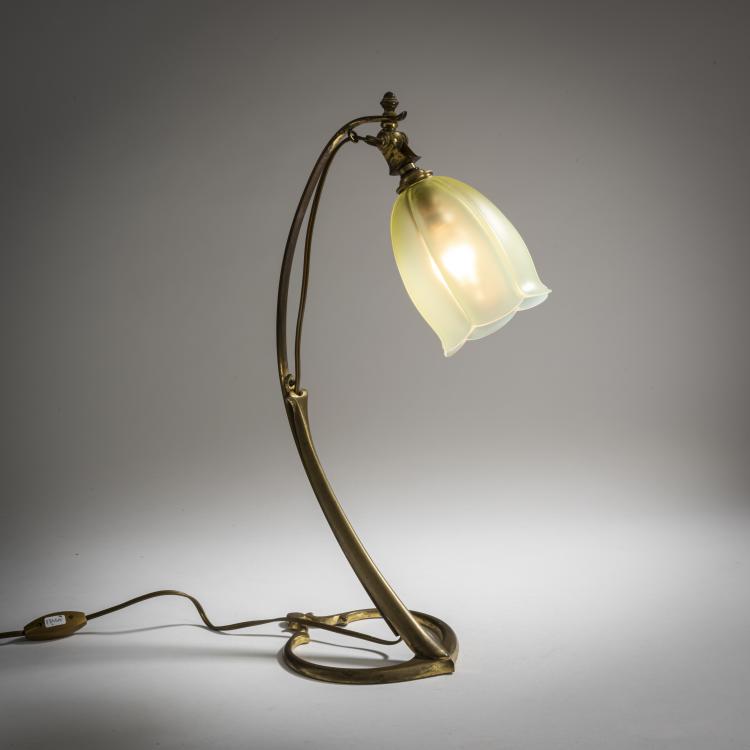 Hauptbild zu Objekt, Tischleuchte '1079', um 1900, Benson, W. A. S., London; Powell, J. & Sons, London, 159C 406