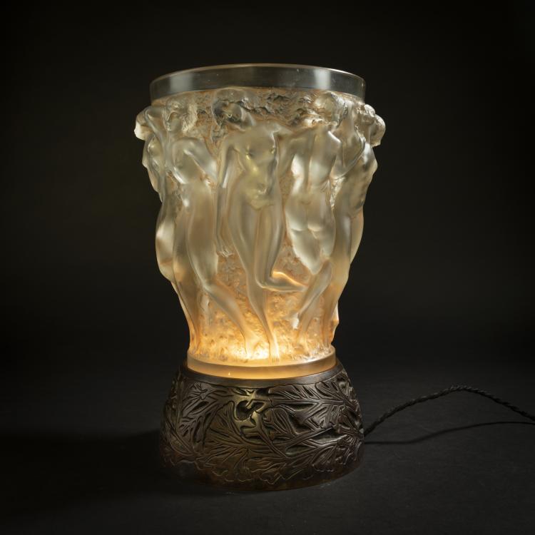 Hauptbild zu Objekt, 'Bacchantes' table lamp, 1927, Ren&eacute; Lalique, Lalique, Ren&eacute;, Wingen-sur-Moder, 159A 12