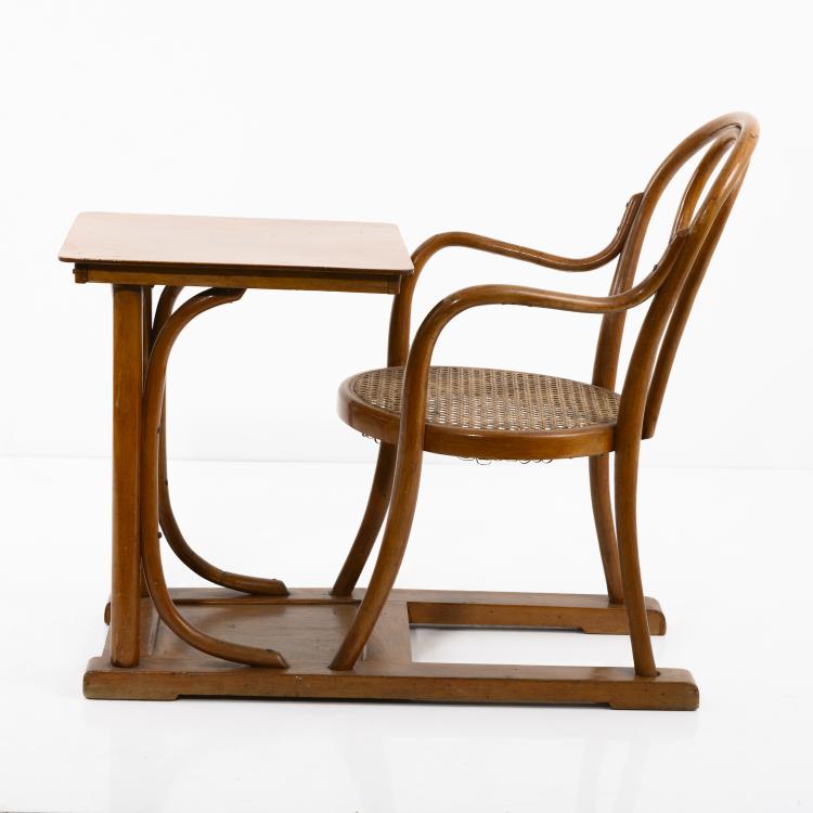 Bild 1 zu Objekt, School desk 'No. 18', c. 1876, Thonet, Wien (zugeschrieben), 159C 637