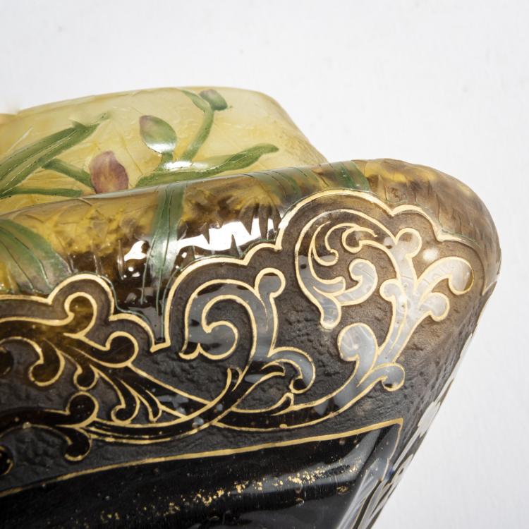 Bild 4 zu Objekt, Jardini&egrave;re 'Ophrys fuciflora, araign&eacute;e et mouche', 1906, Daum Fr&egrave;res, Nancy, 159B 116