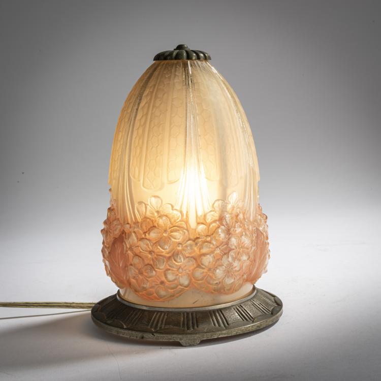 Bild 1 zu Objekt, Veilleuse, um 1930, Muller Fr&egrave;res, Lun&eacute;ville, 159B 240