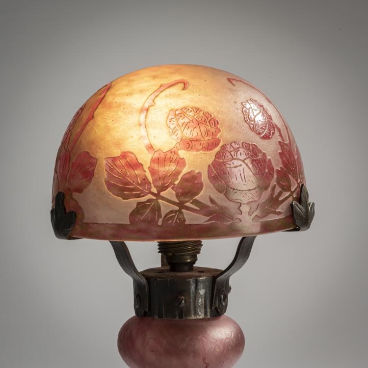 Bild 1 zu Objekt, Table light 'Roses sauvages', 1918-21, Schneider, Epinay-sur-Seine, 159B 249