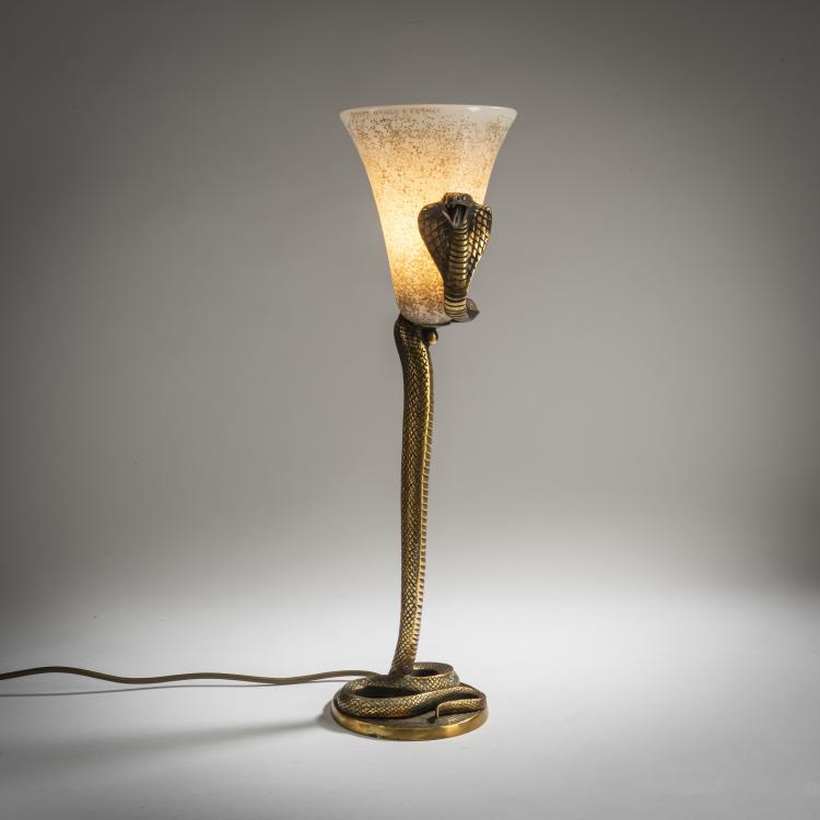 Hauptbild zu Objekt, Table light with snake base, 1920-26, Daum Fr&egrave;res, Nancy, 159B 151