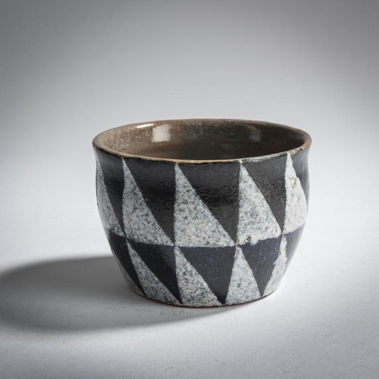 Hauptbild zu Objekt, Small cachepot, c. 1920, Eduard Klablena, Langenzersdorf, 159C 547