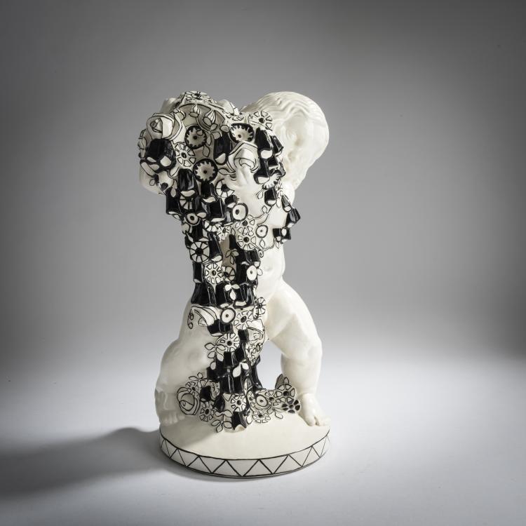 Bild 4 zu Objekt, Putto with Flowers (Spring), c. 1907, Michael Powolny, Gmundner Keramik, 159C 552