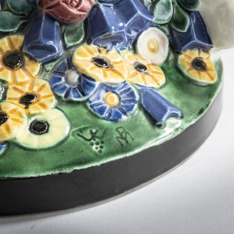 Bild 6 zu Objekt, Putto with Flowers (Spring), c. 1907, Michael Powolny, Wiener Keramik, 159C 551