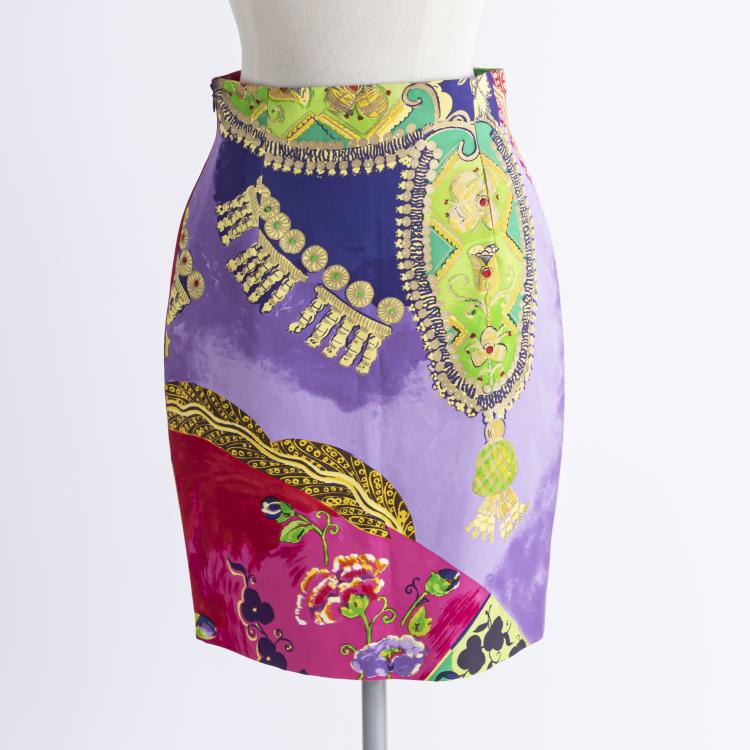 Hauptbild zu Objekt, Skirt with pattern, c. 1980/90, Versace Couture, Gianni, Mailand, 160E 851