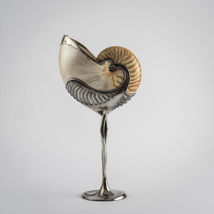 Hauptbild zu Objekt, Nautilus goblet, 1910-14, Johannes Ludovicus Mathieu Lauweriks, Hagener Silberschmiede; Zwollo, Frans, 160A 27
