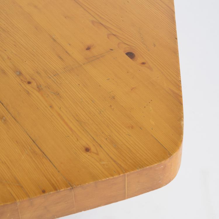 Bild 2 zu Objekt, 'Les Arcs' table, 1968, Charlotte Perriand, Steph Simon, Paris (zugeschrieben), 160A 110