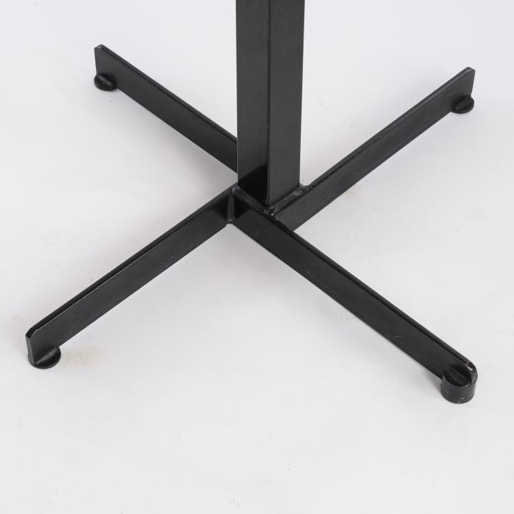 Bild 3 zu Objekt, Tisch 'Les Arcs', 1968, Charlotte Perriand, Steph Simon, Paris (zugeschrieben), 160A 111