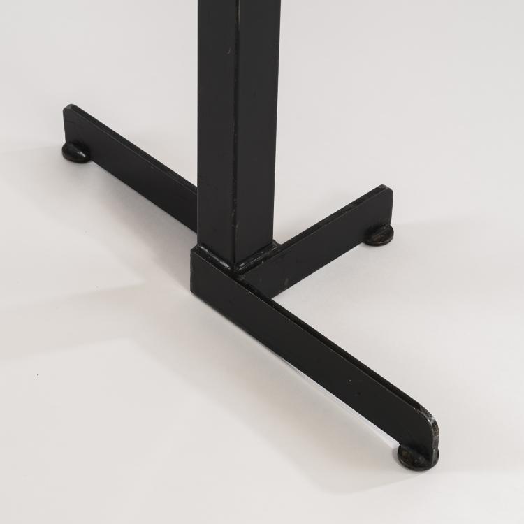 Bild 5 zu Objekt, 'Les Arcs' table, 1968, Charlotte Perriand, Steph Simon, Paris, 160A 112