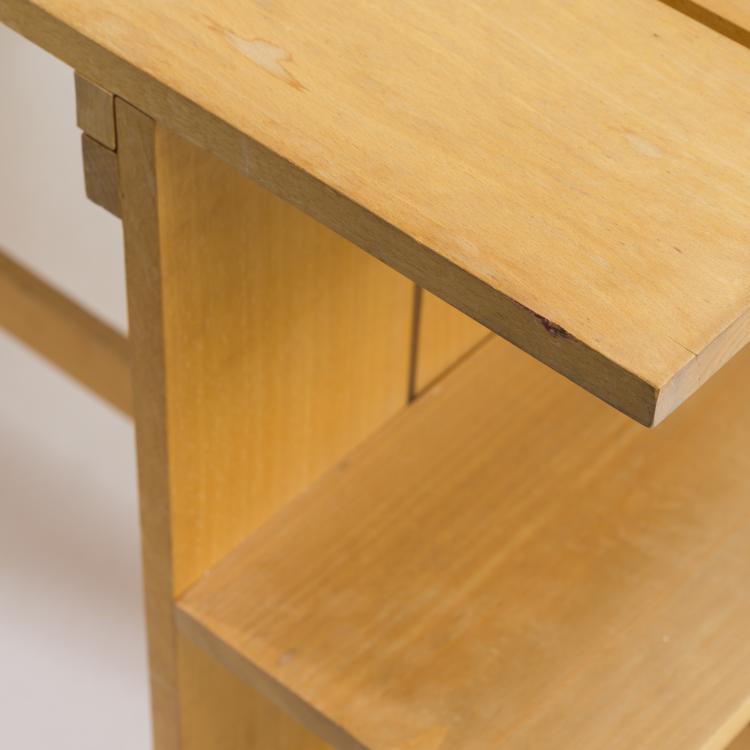 Bild 4 zu Objekt, Schreibtisch 'Crate', 1934, Gerrit Rietveld, Cassina, Mailand, 161C 483
