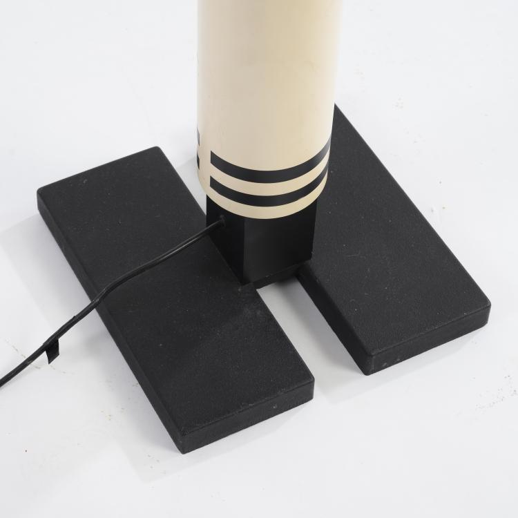 Bild 3 zu Objekt, Stehleuchte 'Shogun Terra', 1986, Mario Botta, Artemide, Mailand, 160A 162