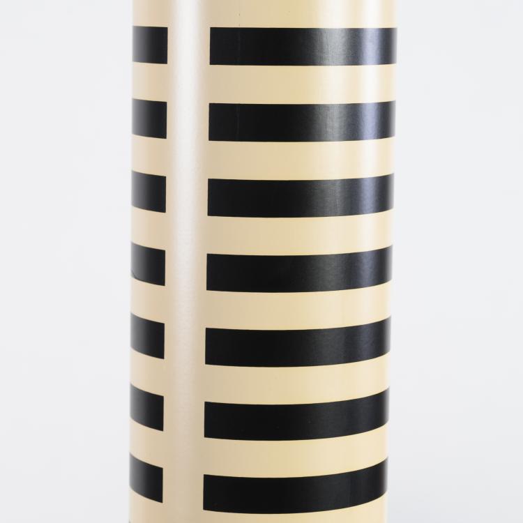 Bild 8 zu Objekt, Stehleuchte 'Shogun Terra', 1986, Mario Botta, Artemide, Mailand, 160A 162