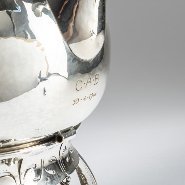 Bild 6 zu Objekt, Hei&szlig;wasserkanne auf St&ouml;vchen, um 1915, Georg Jensen, Jensen, Georg, Kopenhagen, 159C 470