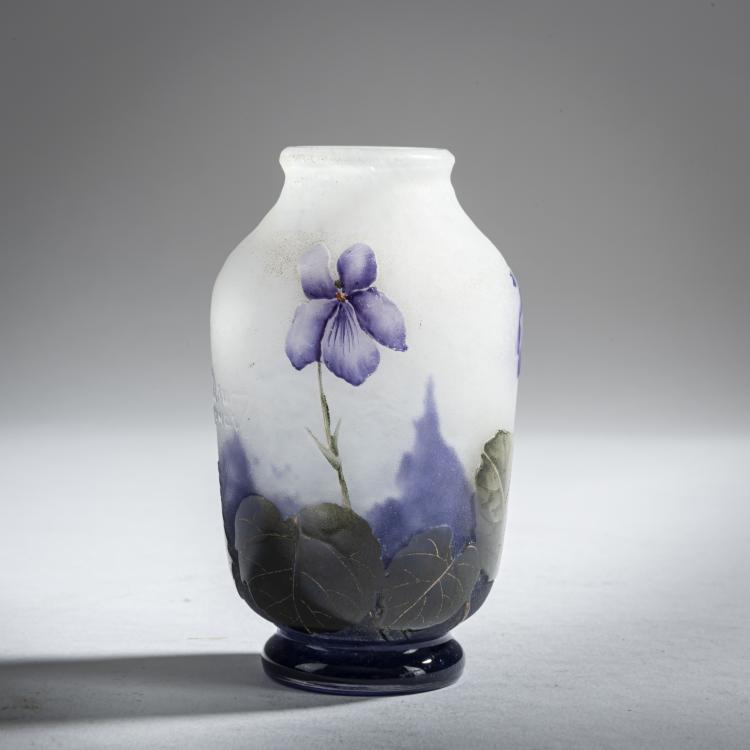 Bild 2 zu Objekt, Miniaturvase 'Violettes', um 1910, Daum Fr&egrave;res, Nancy, 159B 137