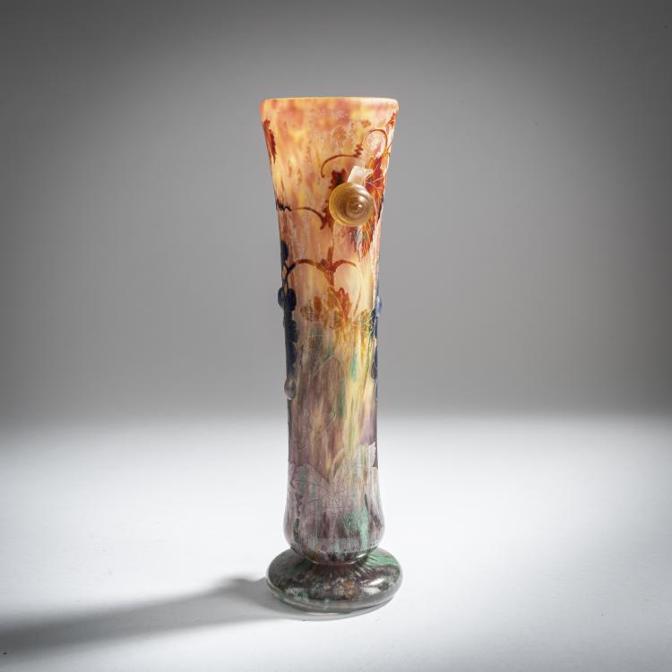 Bild 1 zu Objekt, 'Vigne et Escargots' vase, 1904, Daum Fr&egrave;res, Nancy, 159B 111